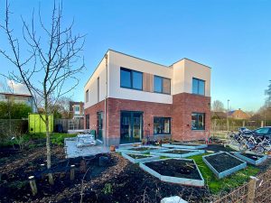 Family house SE SIP panel net zero energy